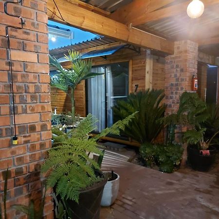 Villa Mariss Guesthouse Kraaifontein Luaran gambar